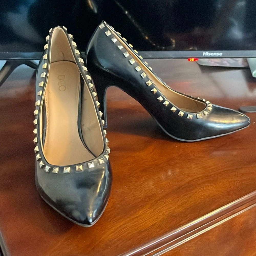 Cato black heels with studs